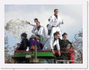 2006-03-05_15-12-20_Carnaval_164,0mm_F6,3_1_1000_eme_DiMAGE A2 * 2560 x 1920 * (982KB)